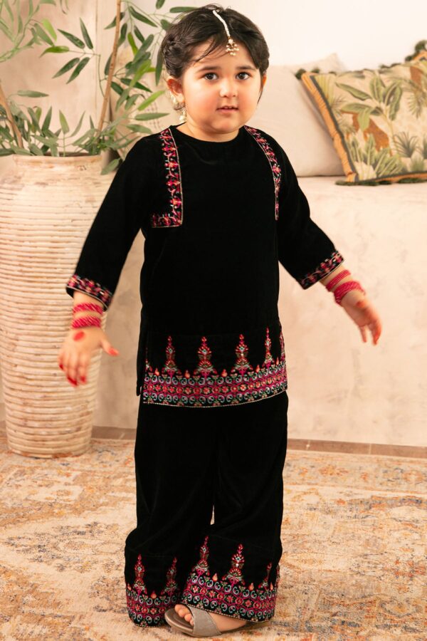 Arzoo - 2 Piece Velvet