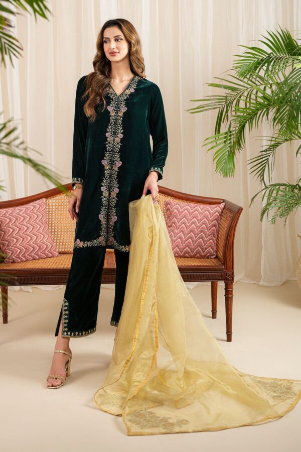 Kundan - 3 Piece Velvet RTW
